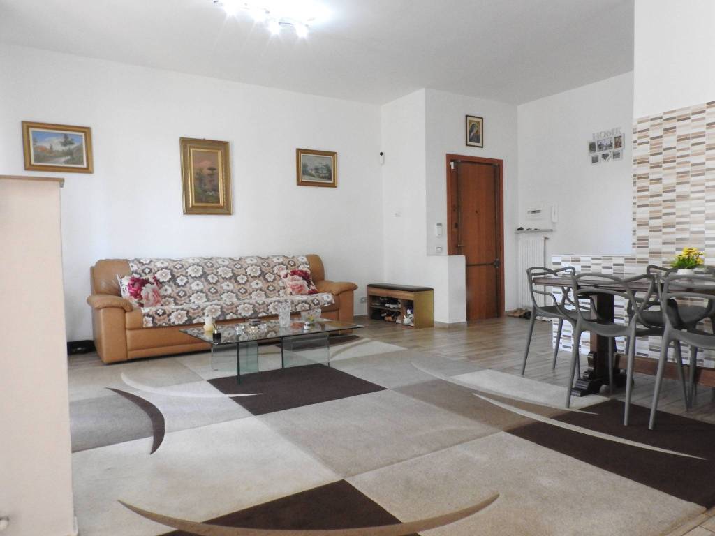 Appartamento a Robbiate in Via Aldo Moro, 25 - Foto 3