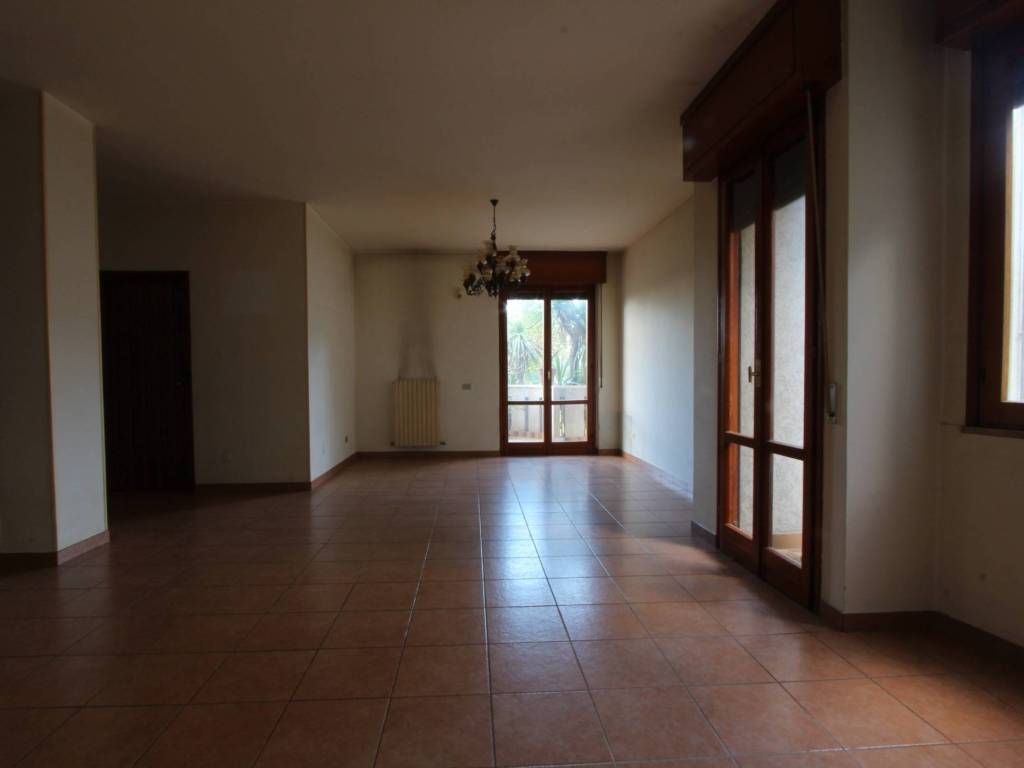 Villa a Folignano in Via Ancona - Foto 4