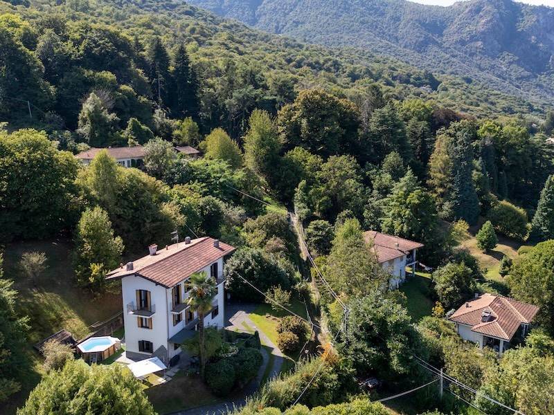 Casa indipendente a Baveno in Regione Case Sparse Baveno - Foto 2
