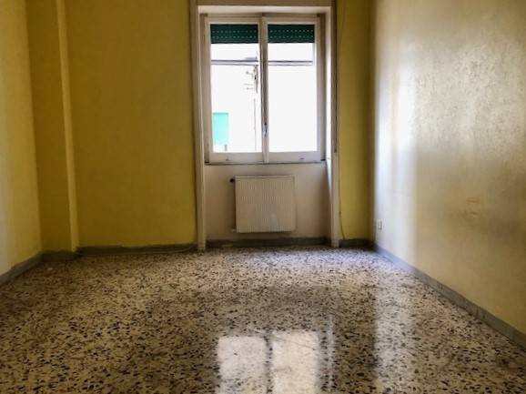 Appartamento a Salerno in Via Lucio Petrone, 77 - Foto 4