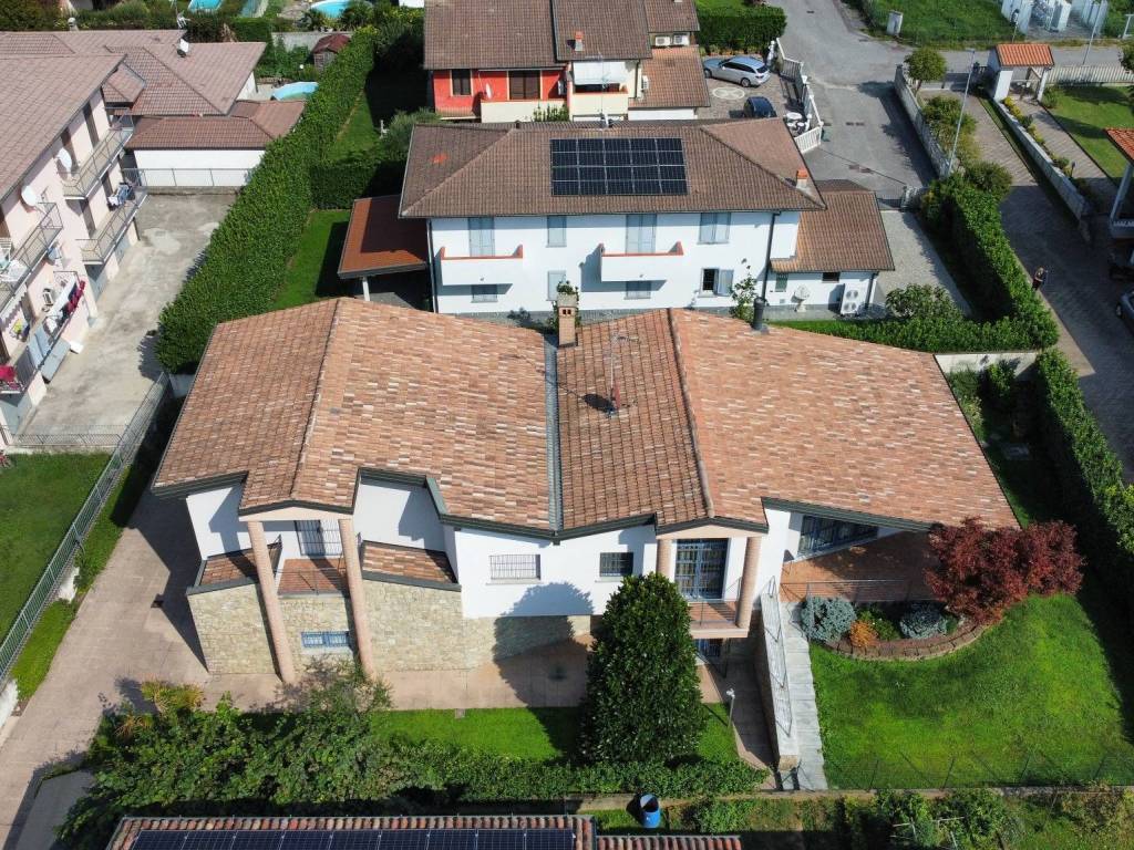 Villa a Caravaggio in Circonvallazione Porta Nuova - Foto 2
