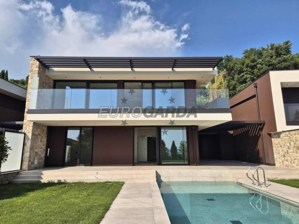Villa a Bardolino in Strada Sopra Paerno, 6 - Foto 2