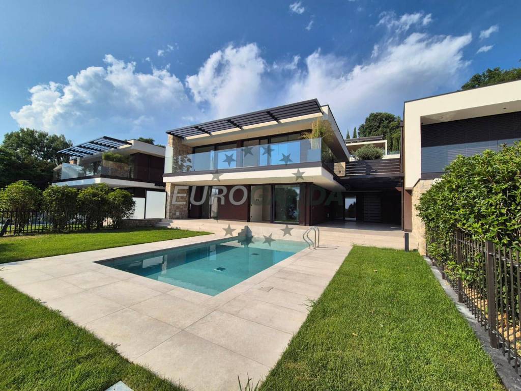 Villa a Bardolino in Strada Sopra Paerno, 6 - Foto 3