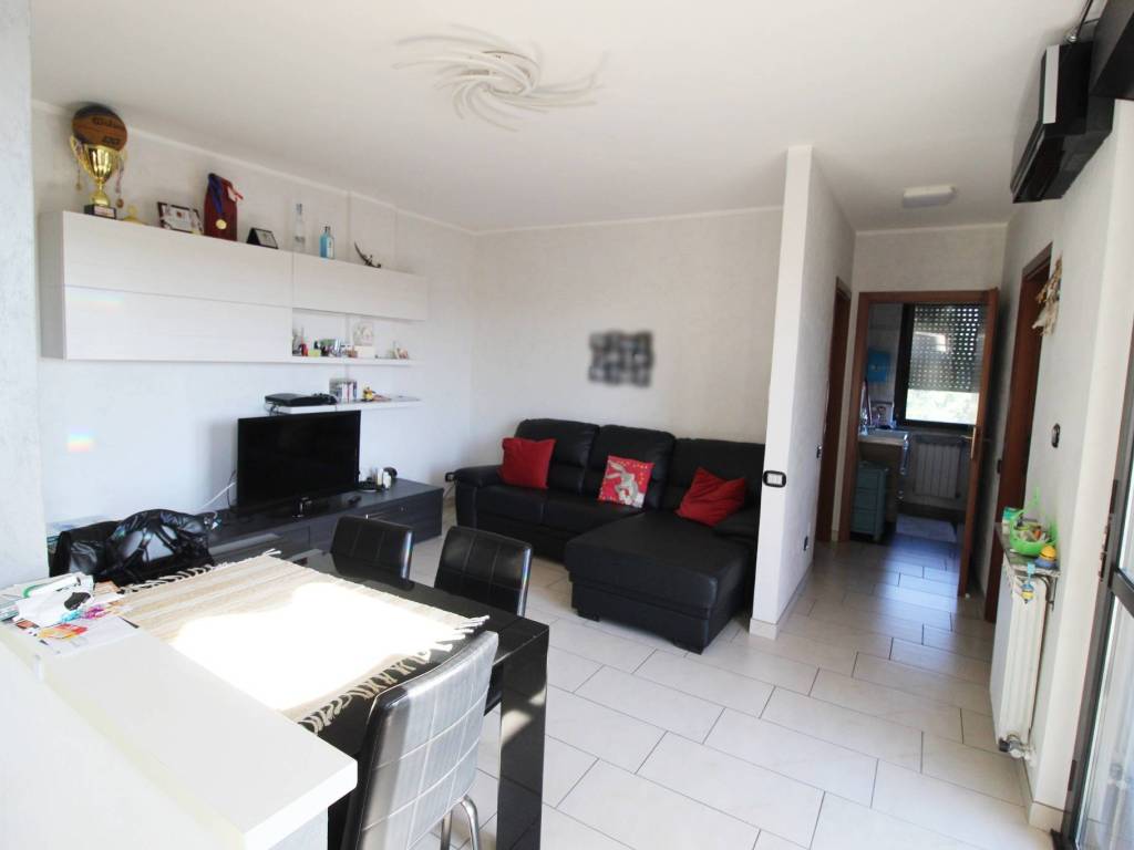 Appartamento a Gorla minore in Via Roma, 11 - Foto 3