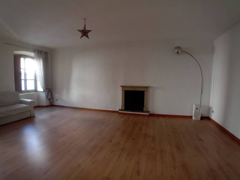 Appartamento a Morbegno in Via Giuseppe Garibaldi - Foto 2