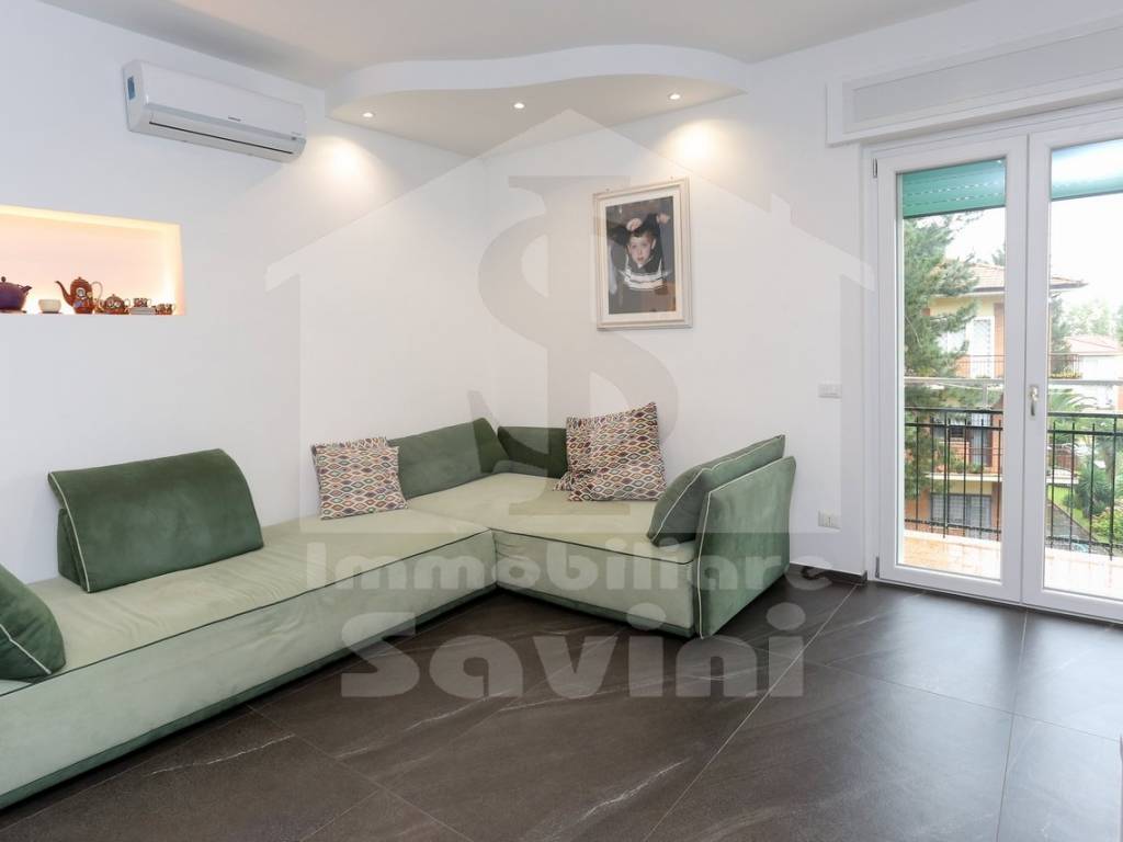 Appartamento a Genzano di roma in Via Valle d'Aosta, 10 - Foto 2