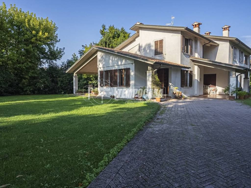 Villa a Montichiari in Corso Martiri della Libertà 80 - Foto 4