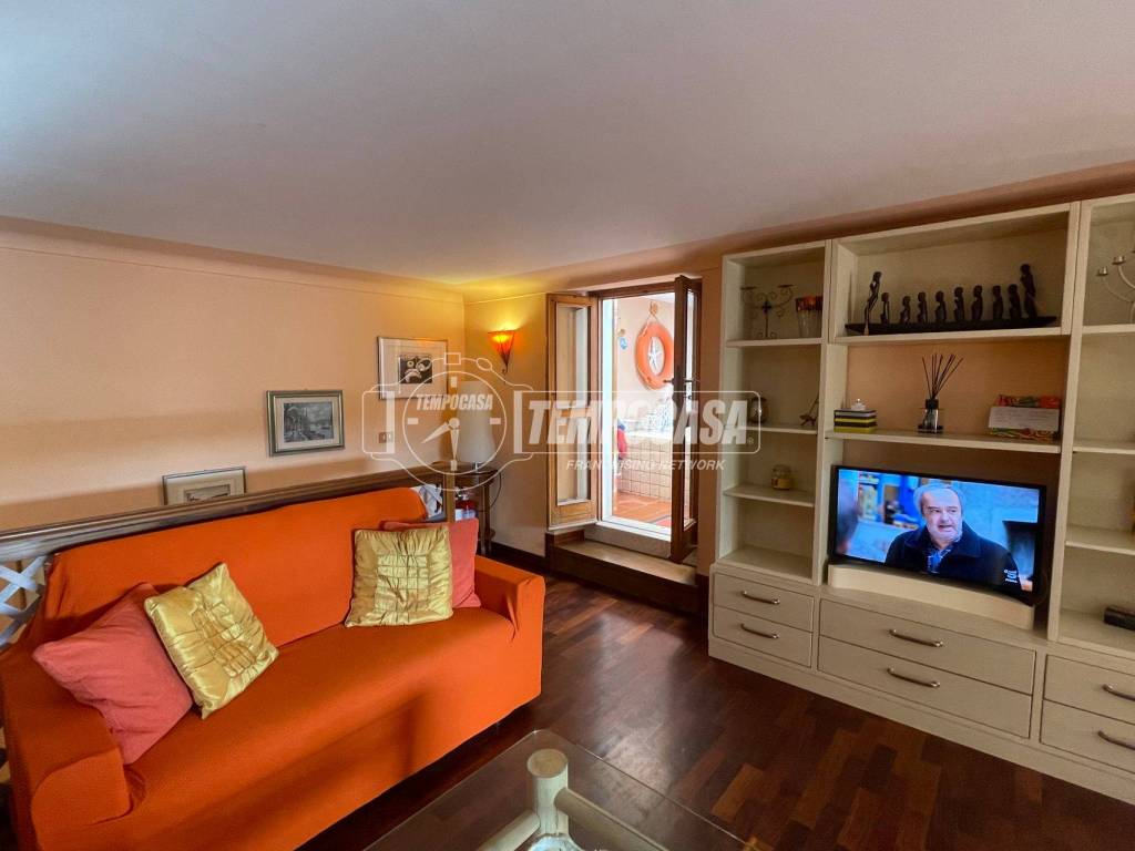 Appartamento a Viareggio in Via Michelangelo Buonarroti, 185 - Foto 2