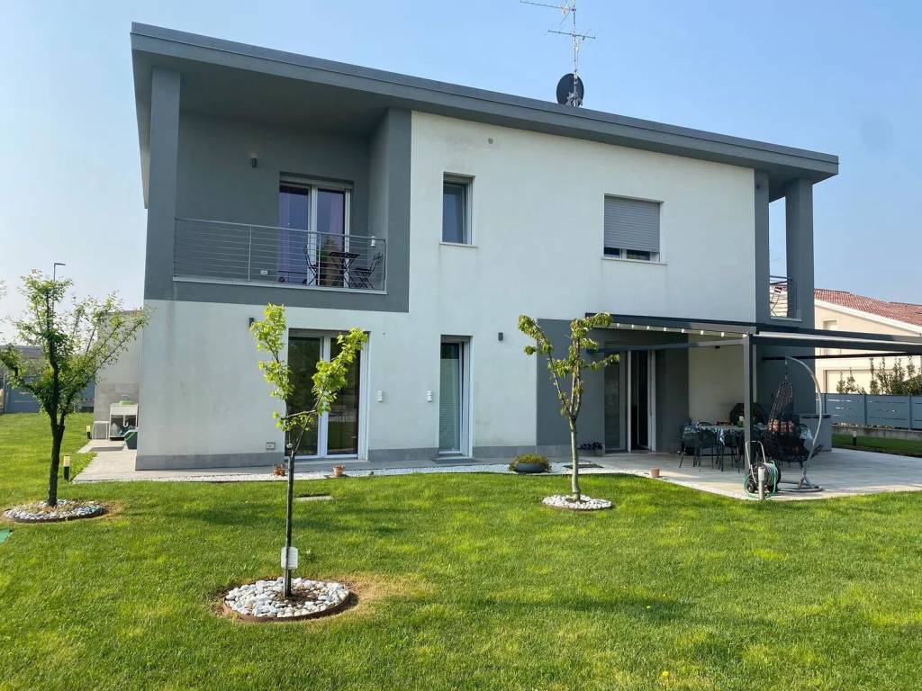 Villa a Verona in Via Fracazzole - Foto 2