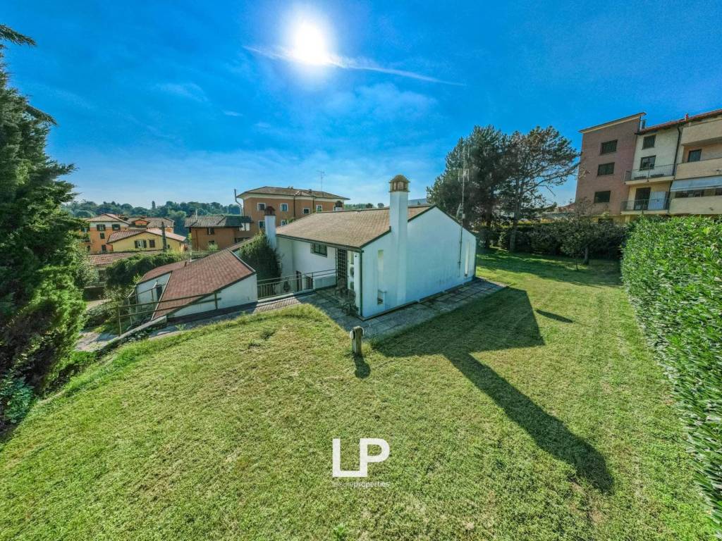 Villa a Sesto calende in Via Guglielmo Marconi - Foto 4