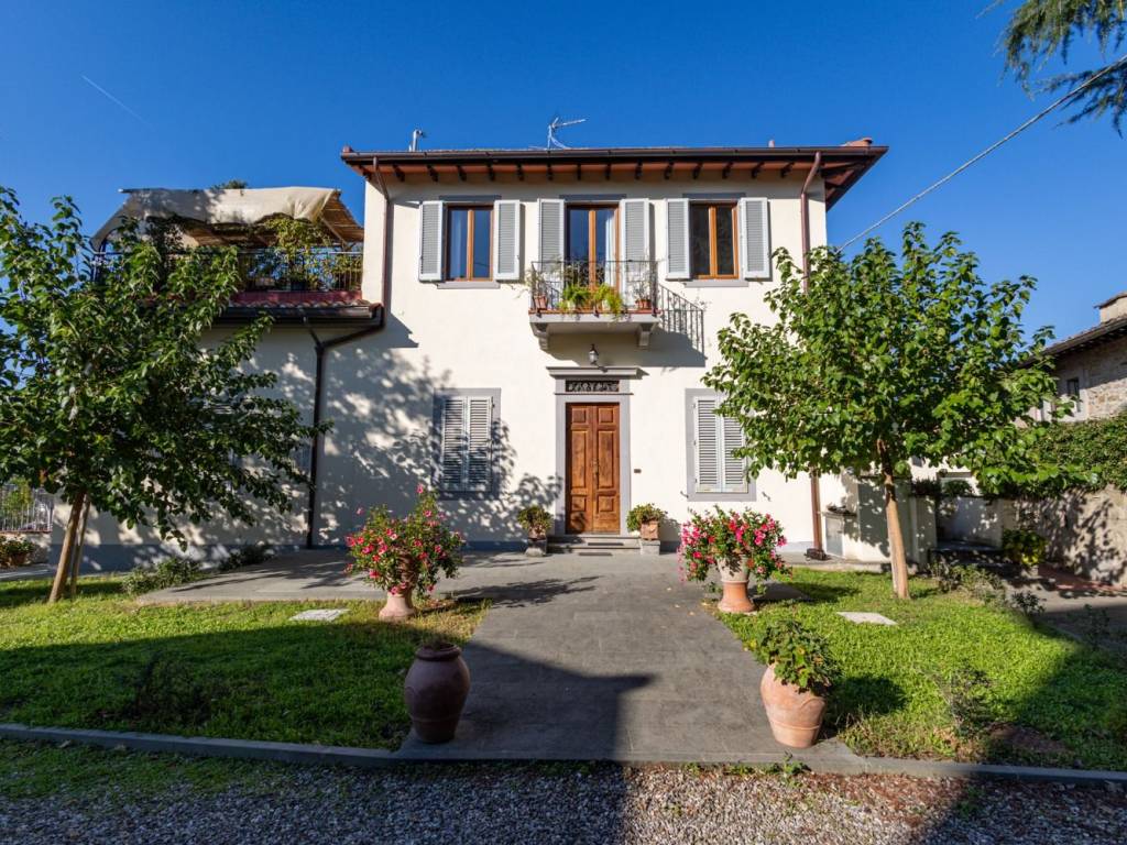 Appartamento a Fiesole in Via Francesco Poeti, 35 - Foto 2