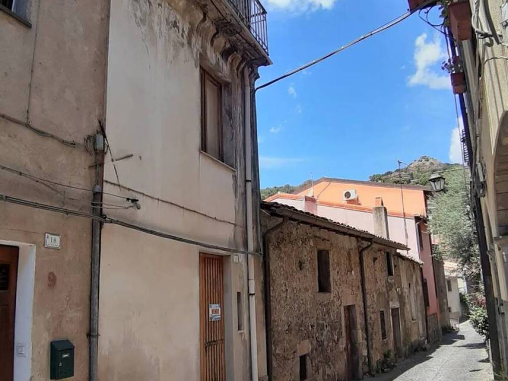 Villa a Santu lussurgiu in Via Giovanni Maria Angioi, 16 - Foto 2