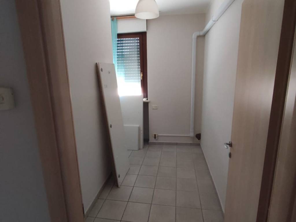 Appartamento a Civitanova marche in Via Principe di Piemonte - Foto 4