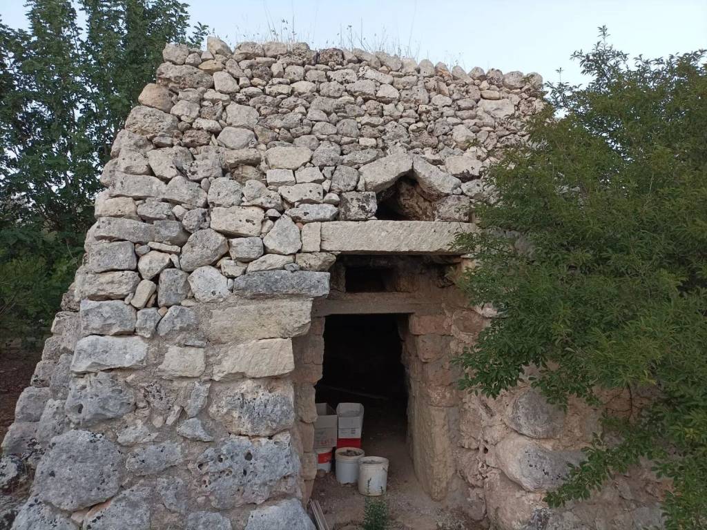 Rustico / casale a Corigliano d'otranto in Via Cutrofiano S.N.C. - Foto 2