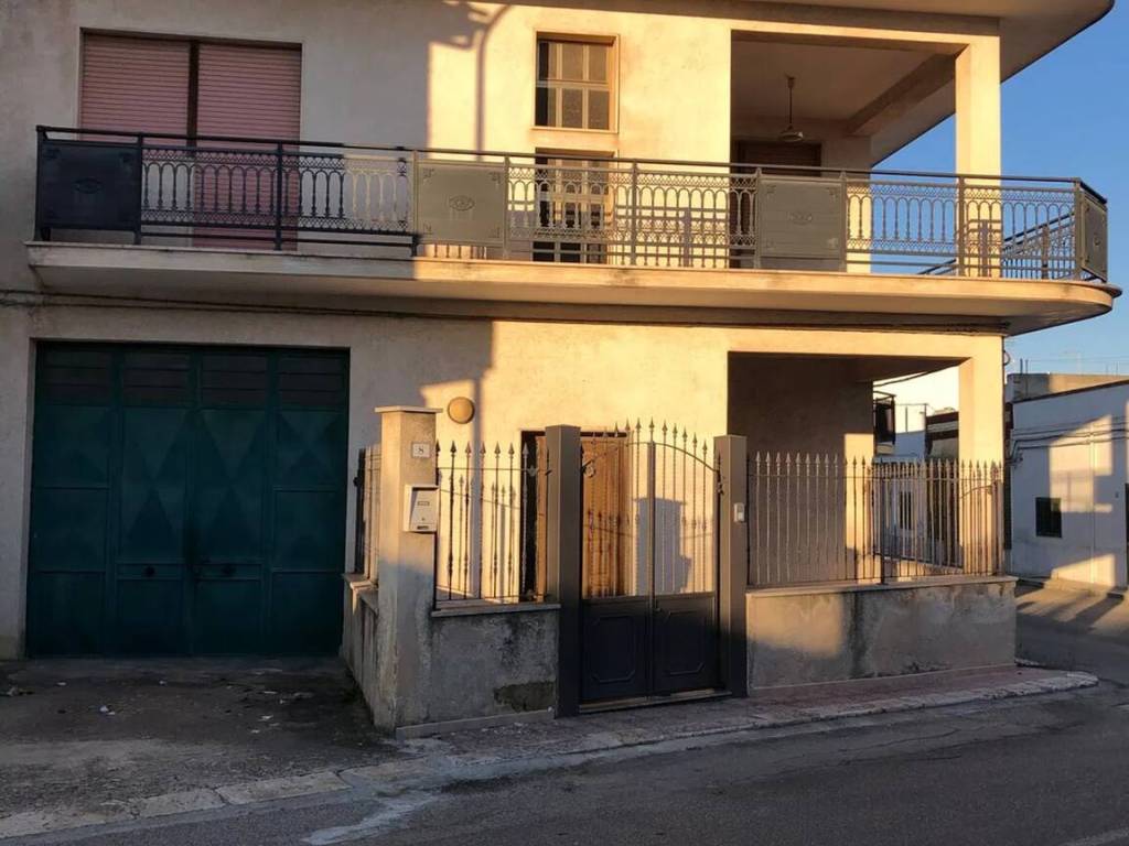 Villa a Sava in Via Capri, 8 - Foto 2