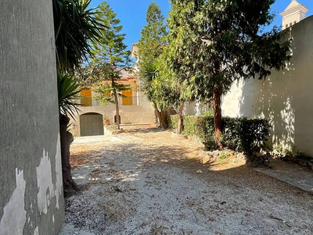 Villa a Sava in Vico Roma No Number - Foto 4