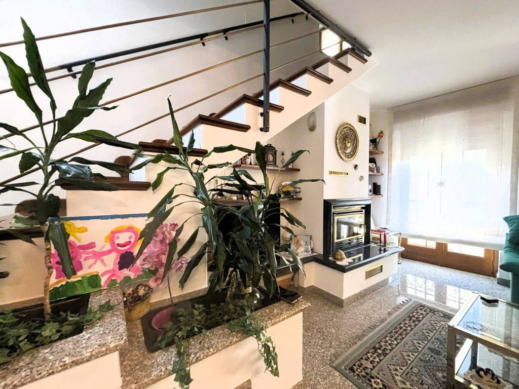 Appartamento a Talamona in Via Don Cusini - Foto 3