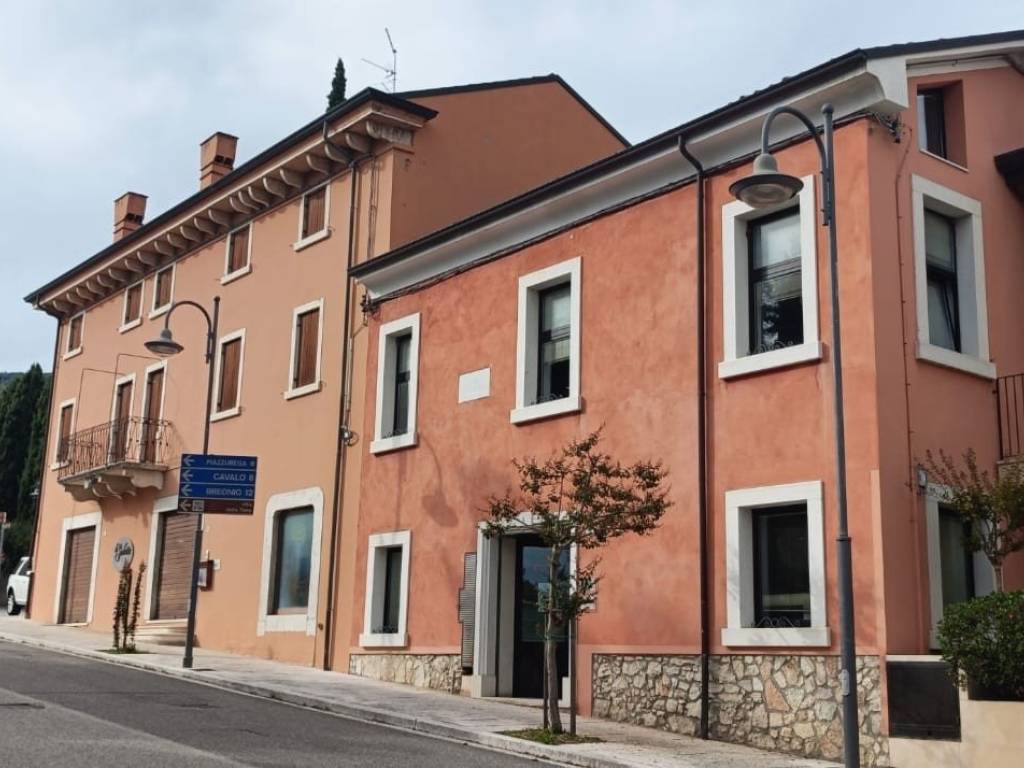 Palazzo / stabile a Fumane in Piazza IV Novembre, 9 - Foto 3