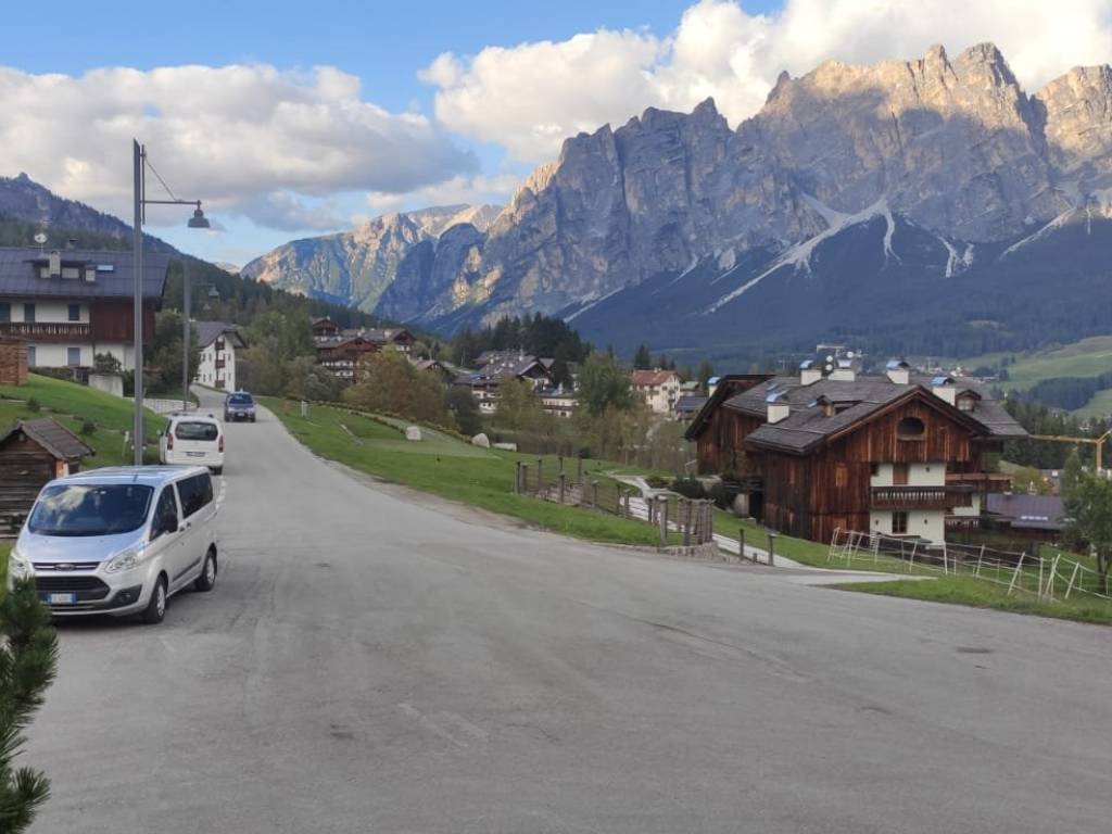 Appartamento a Cortina d'ampezzo in Località Col, 19 - Foto 2