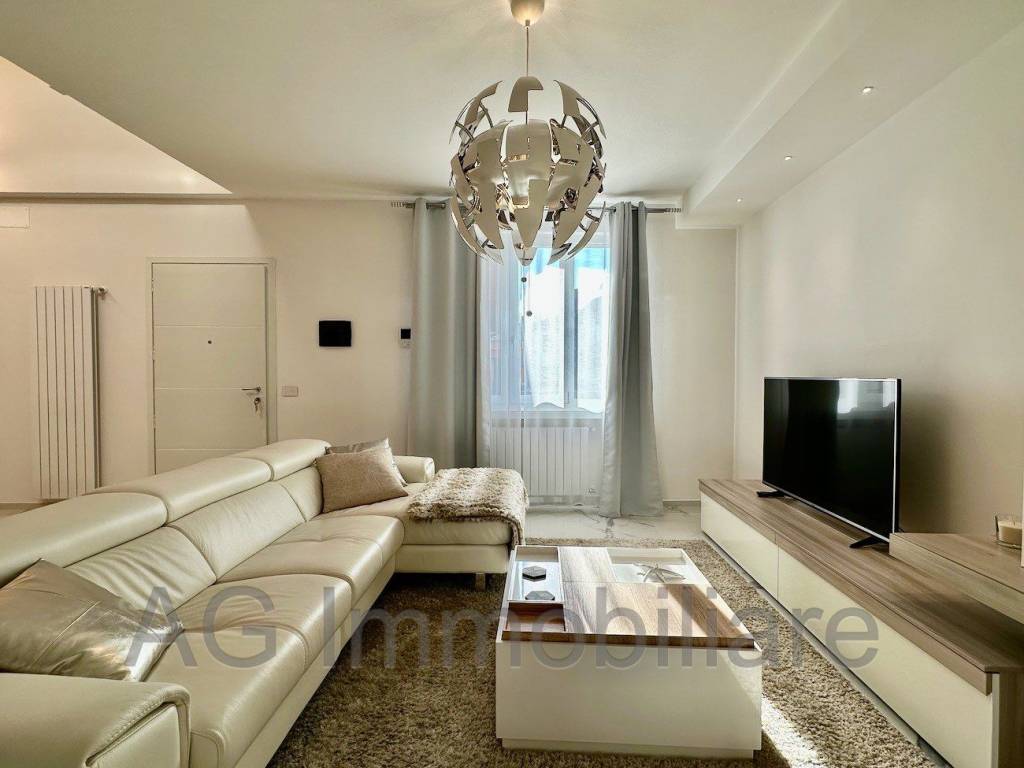 Appartamento a Verbania in Via Francesco Simonetta, 15 - Foto 4