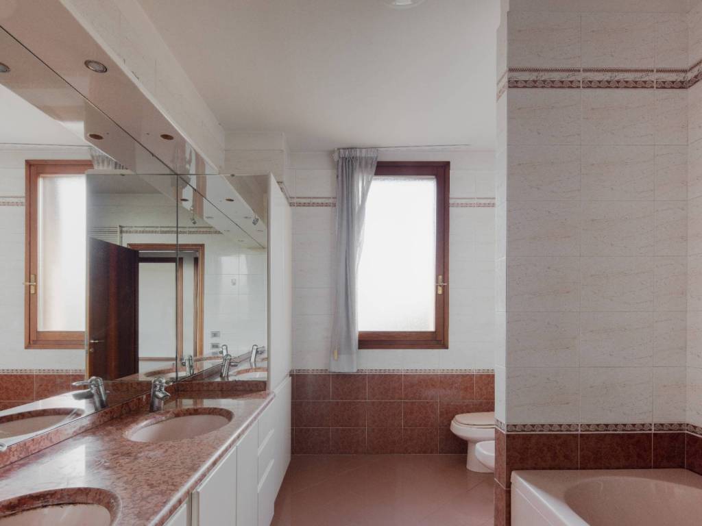 Villa a Pianoro in Via Lelli - Foto 4