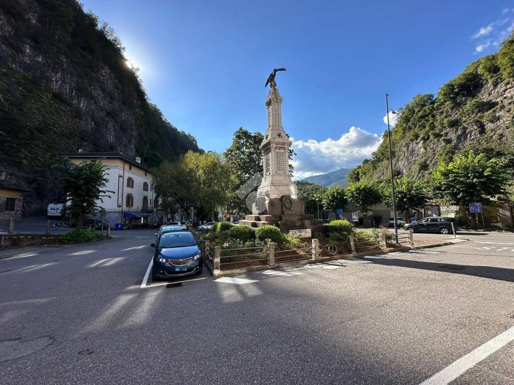 Immobile a Breno in Piazza Vittoria, 1 - Foto 2