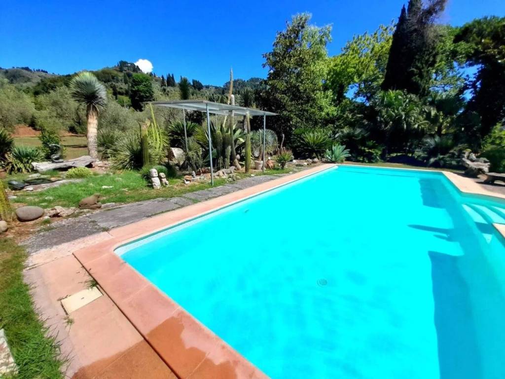 Villa a Massarosa in Via Di Fondineto - Foto 2