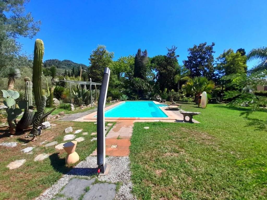 Villa a Massarosa in Via Di Fondineto - Foto 4