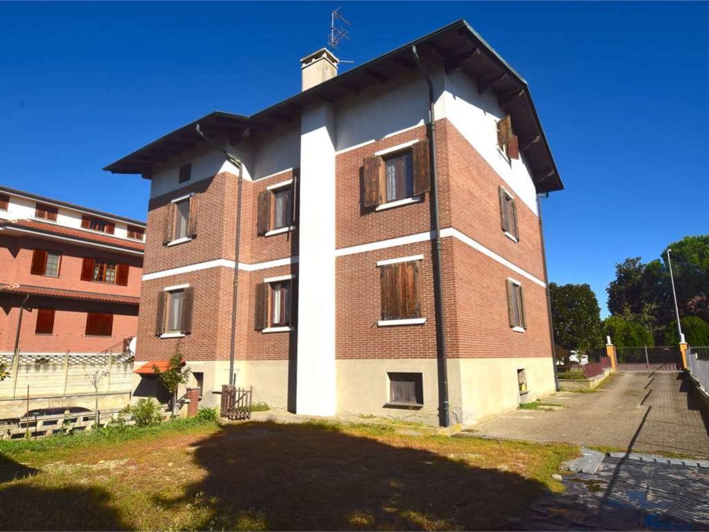 Palazzo / stabile a Caresanablot in Via Aldo Moro, 36 - Foto 3
