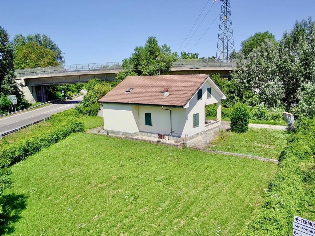 Casa indipendente a Alessandria in Via Torino - Foto 2