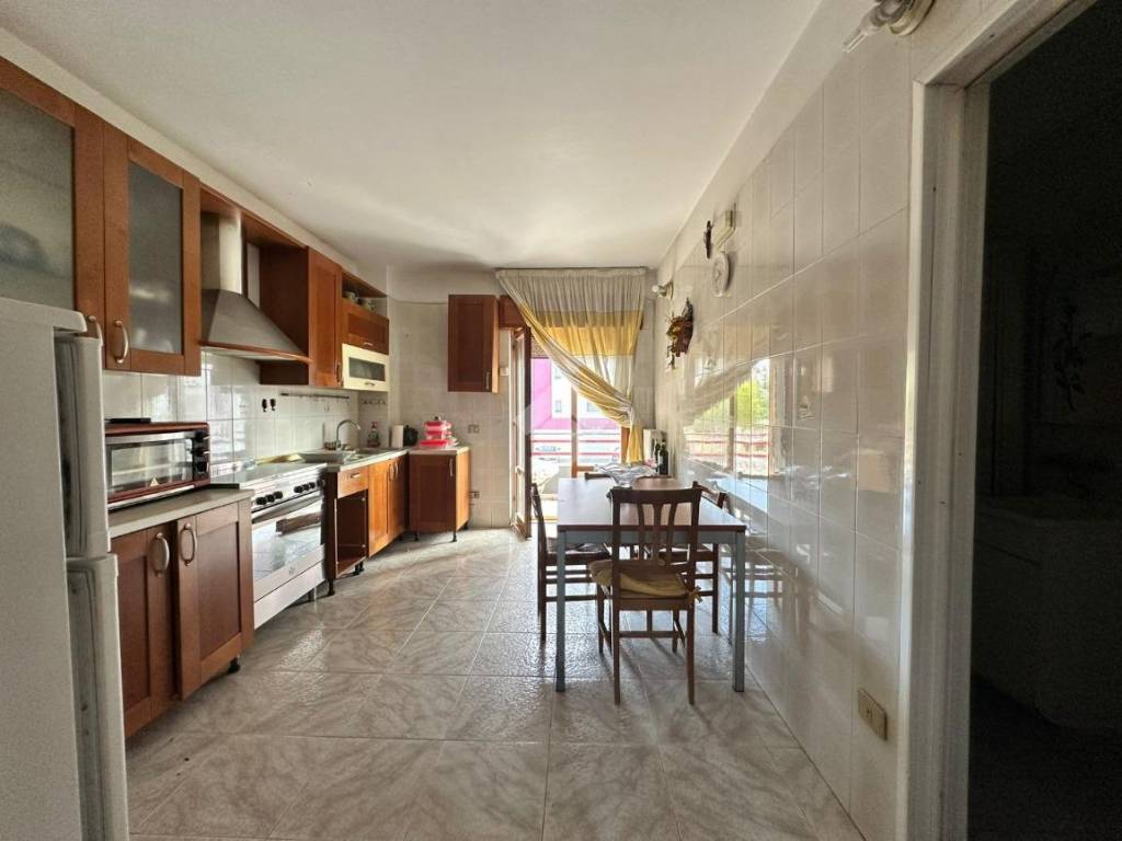 Appartamento a Crotone in Via pegolesi, 2 - Foto 2