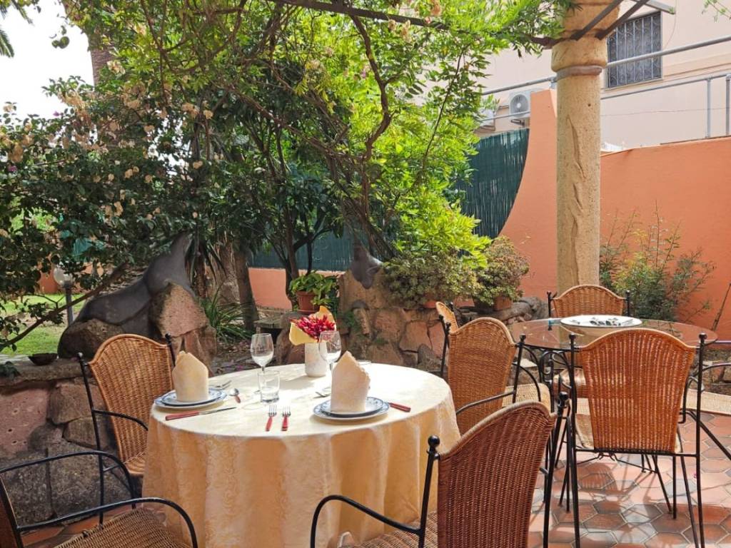 Villa a Sant'antioco in Via Goceano, 32 - Foto 3