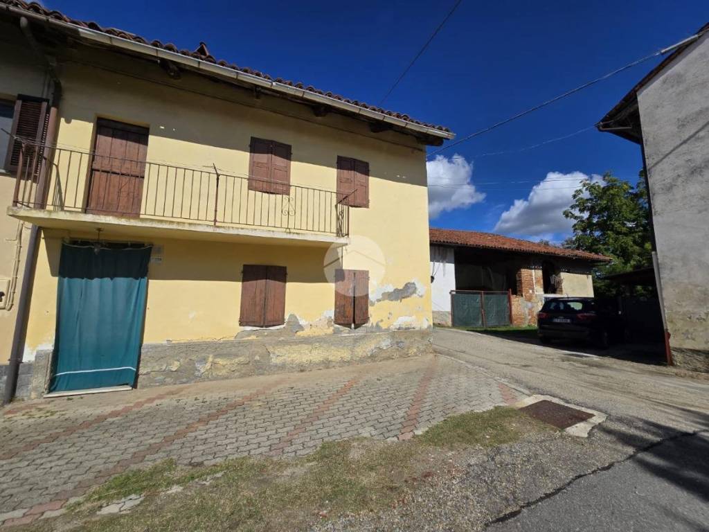 Casa indipendente a Ferrere in COLLINA SAN GRATO, 220 - Foto 2