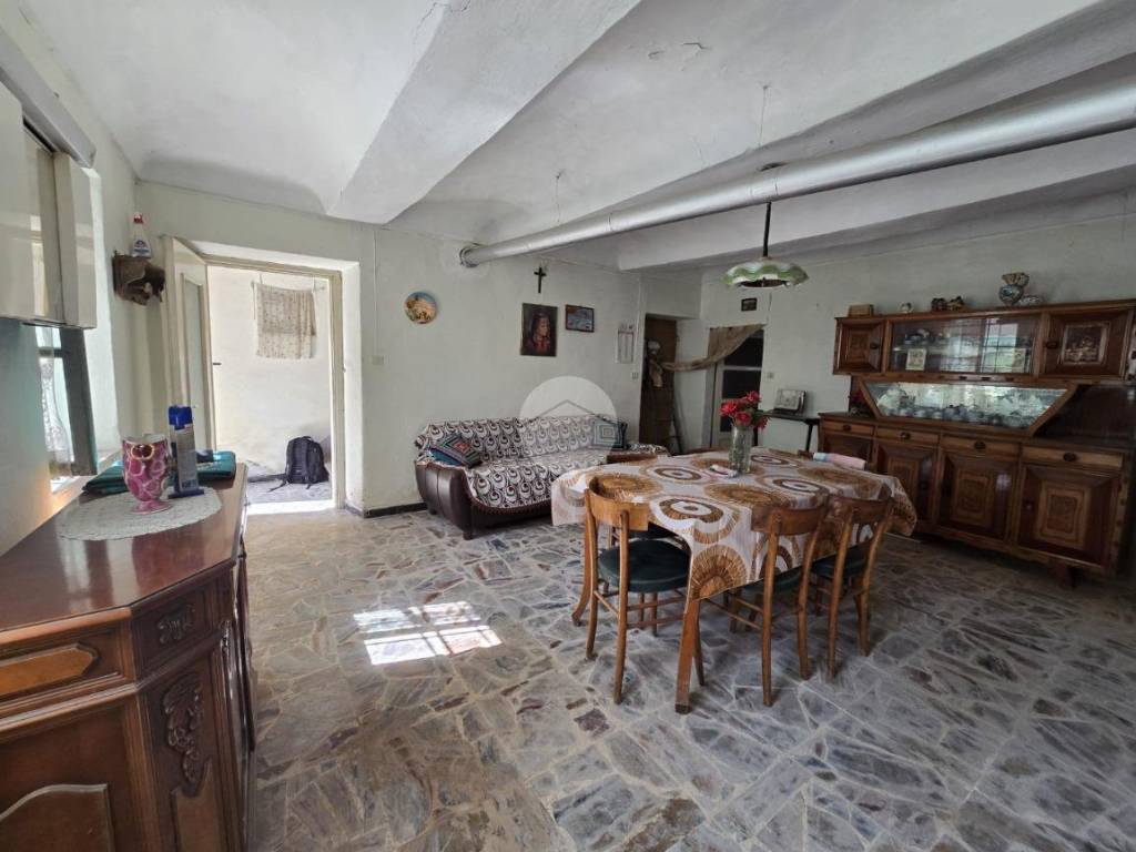 Casa indipendente a Ferrere in COLLINA SAN GRATO, 220 - Foto 5