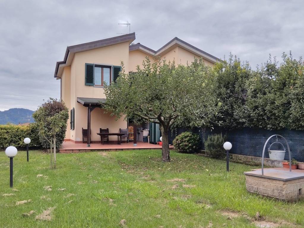 Villa a Sarzana in Via Boettola Traversa 2 - Foto 2