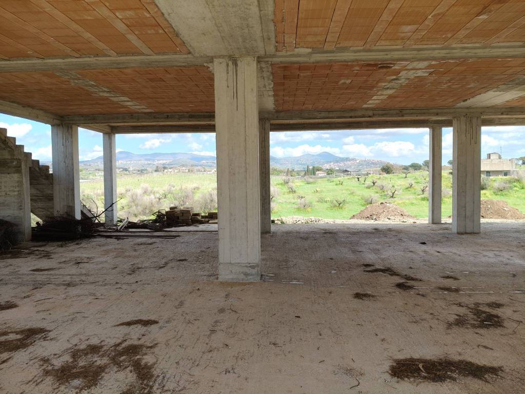 Rustico / casale a Lanuvio in Strada Provinciale Cisterna Campoleone - Foto 5