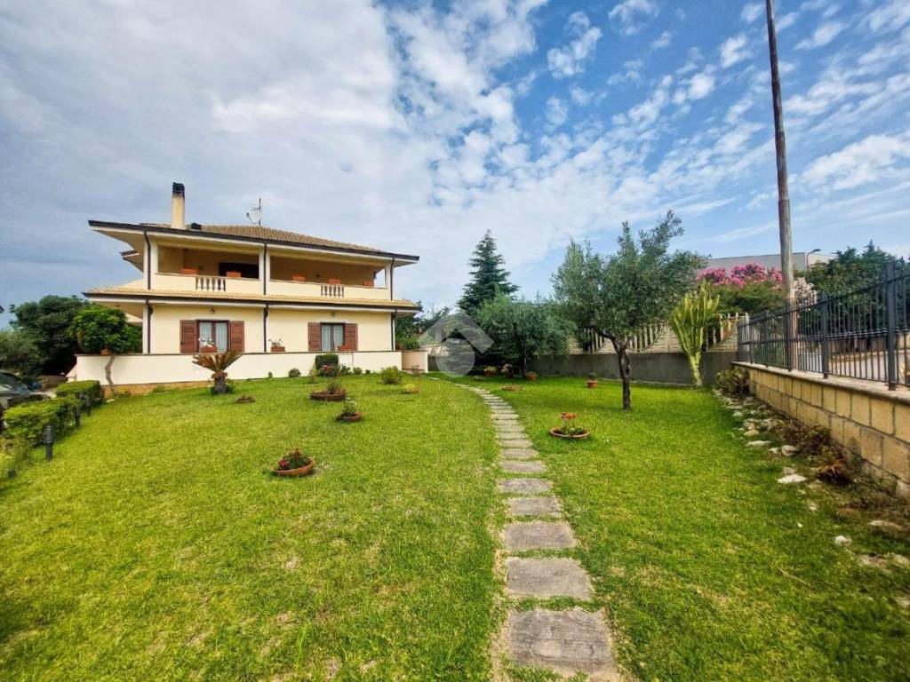 Villa a Botricello in Via Aldo Moro, 29 - Foto 2