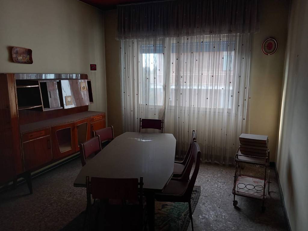 Appartamento a Alessandria in Viale Medaglie d'Oro - Foto 2