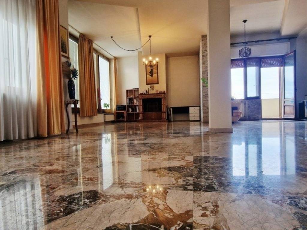 Casa indipendente a Falconara marittima - Foto 4