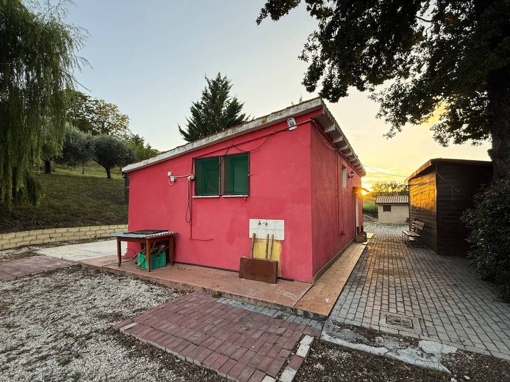 Rustico / casale a Macerata in Contrada Fonte San Giuliano - Foto 5