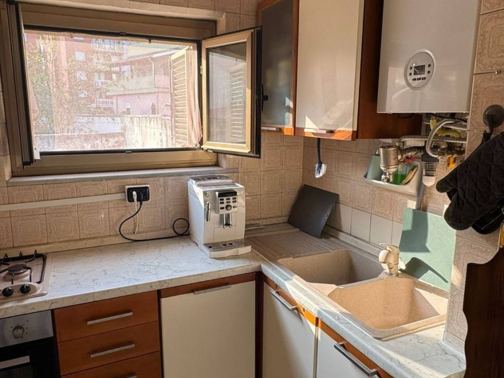 Appartamento a Collegno in Via Vittorio Veneto, 24 - Foto 4