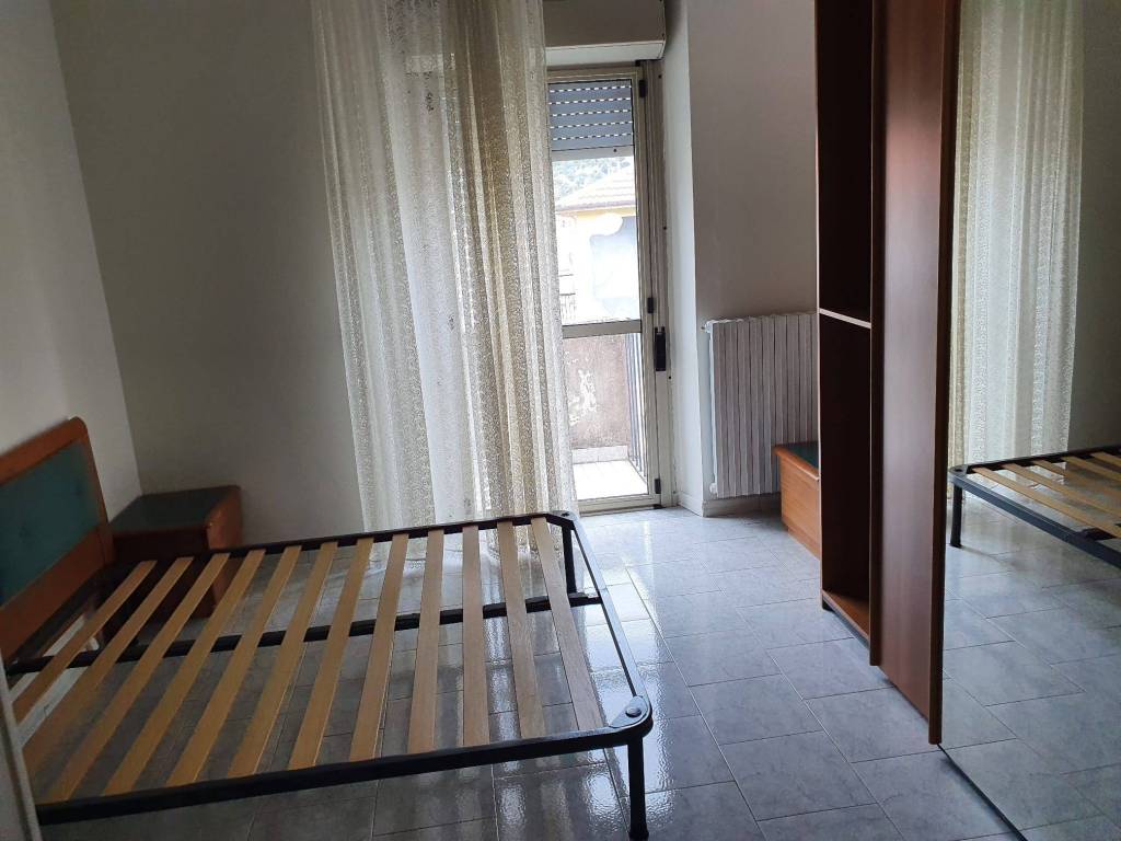 Appartamento a Catanzaro in Via Garibaldi Gariani, 8 - Foto 4