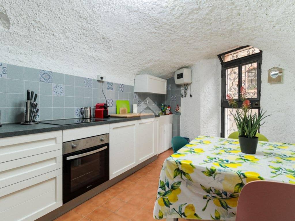 Casa indipendente a Tignale in Via Castello, 20 - Foto 4