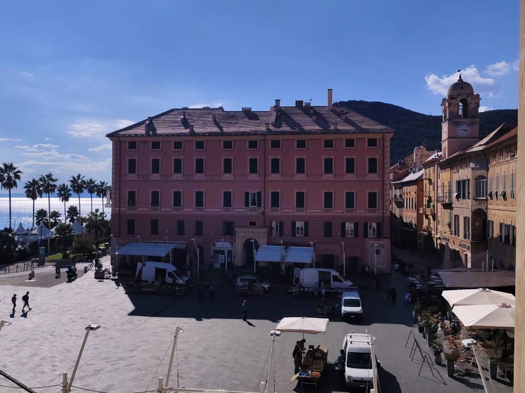 Appartamento a Finale ligure in Piazza Vittorio Emanuele II, 25 - Foto 3