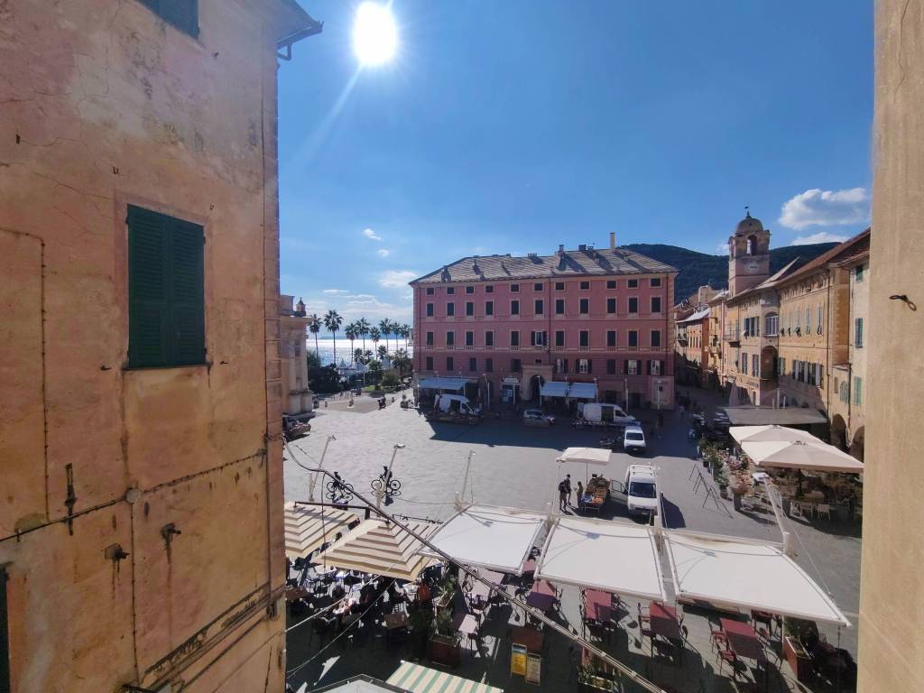Appartamento a Finale ligure in Piazza Vittorio Emanuele II, 25 - Foto 4