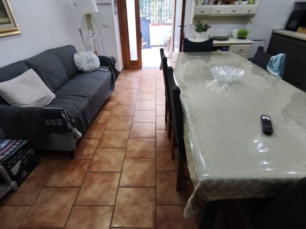 Casa indipendente a Castellammare di stabia in Via Napoli - Foto 5