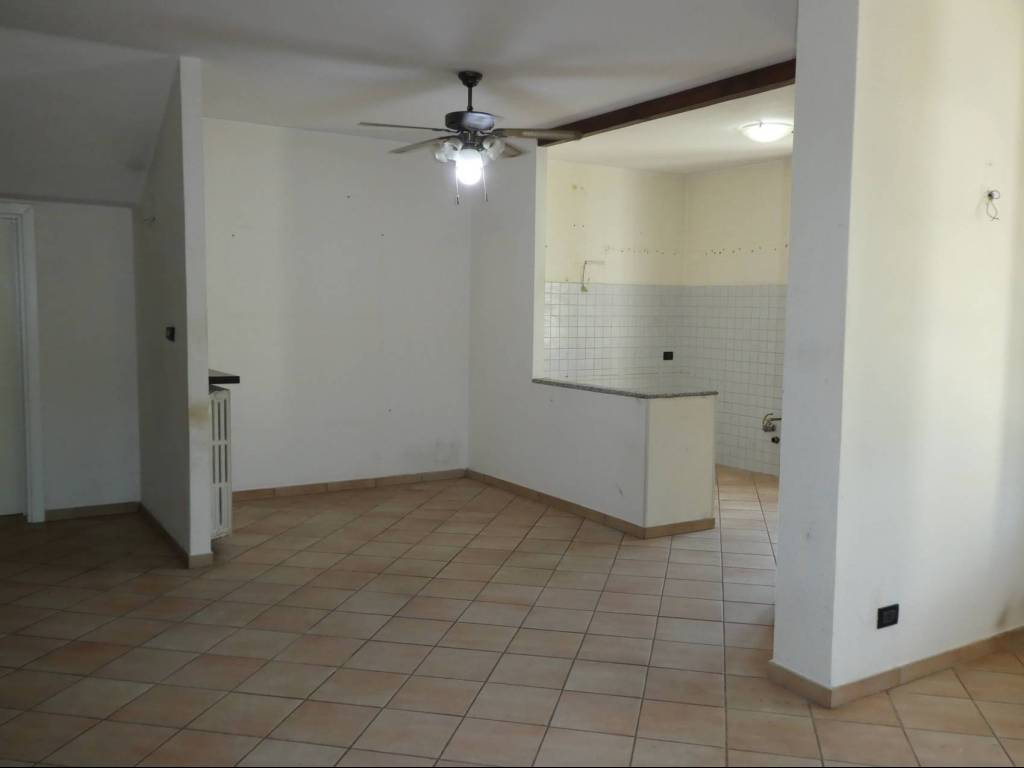 Villa a Roncoferraro in Via Cesare Battisti - Foto 2