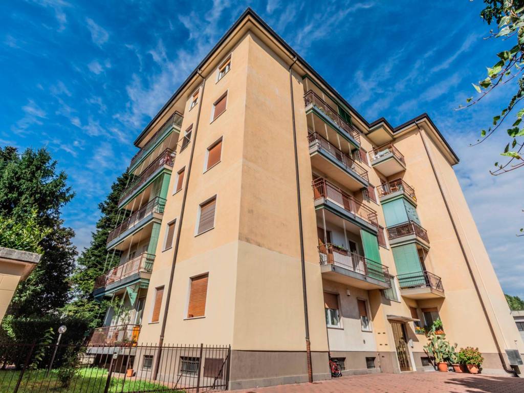 Appartamento a Saronno in Via Fiume - Foto 2