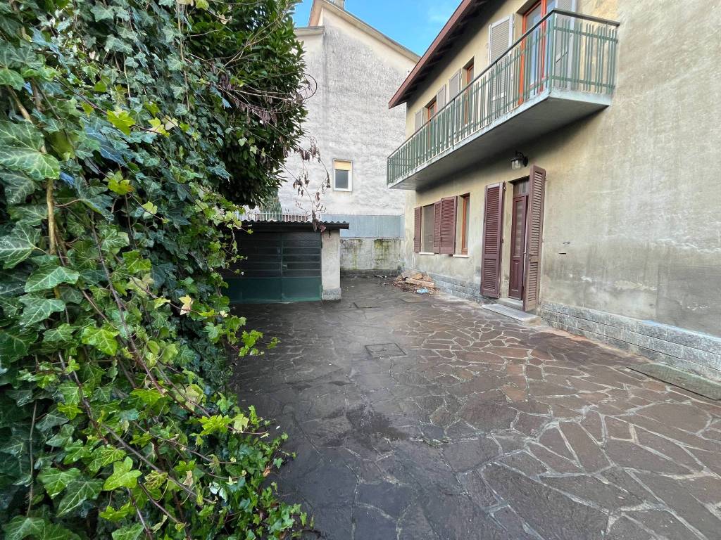 Villa a Arosio in Via Trento, 11 - Foto 4