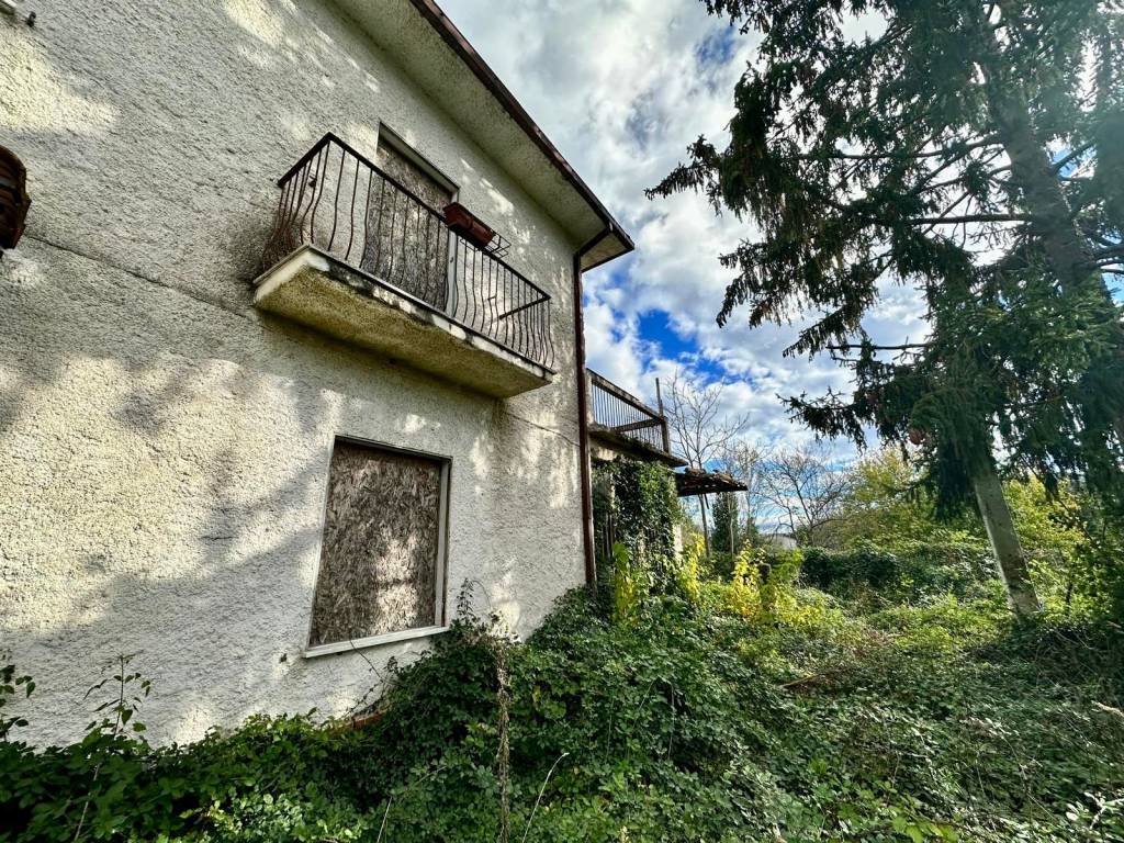 Casa indipendente a Cassino in Via Pescarola - Foto 4